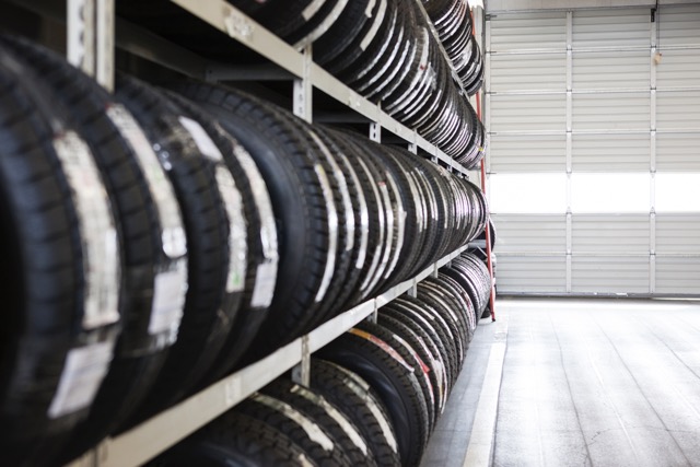 All-Terrain Tyres vs. Highway Tyres: Which Is Right for Your Vehicle?